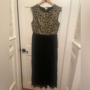 Haani Brocade Maxi Dress L